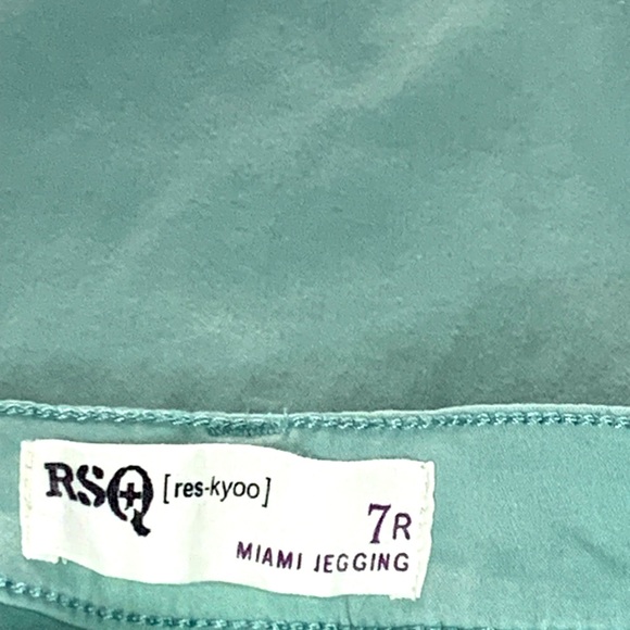 RSQ Women’s powder blue and pants- Size 7R - Picture 5 of 5